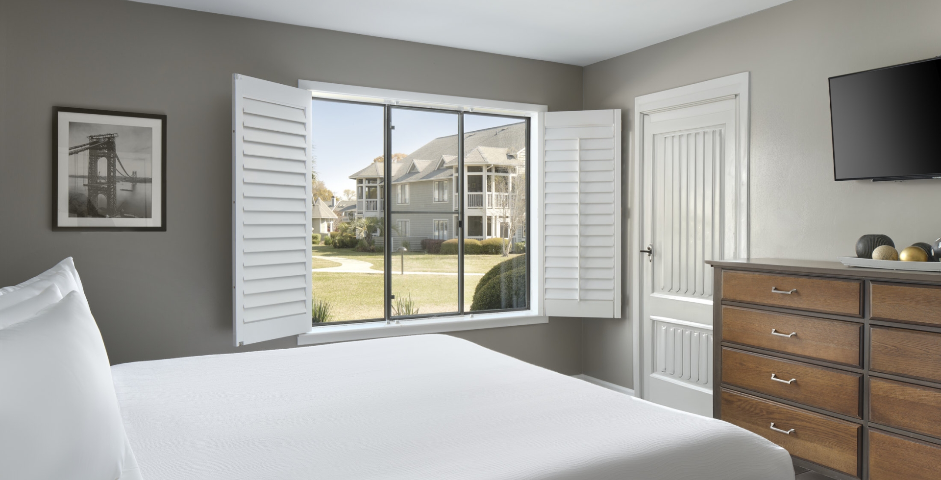 Windsor Court Master bedroom