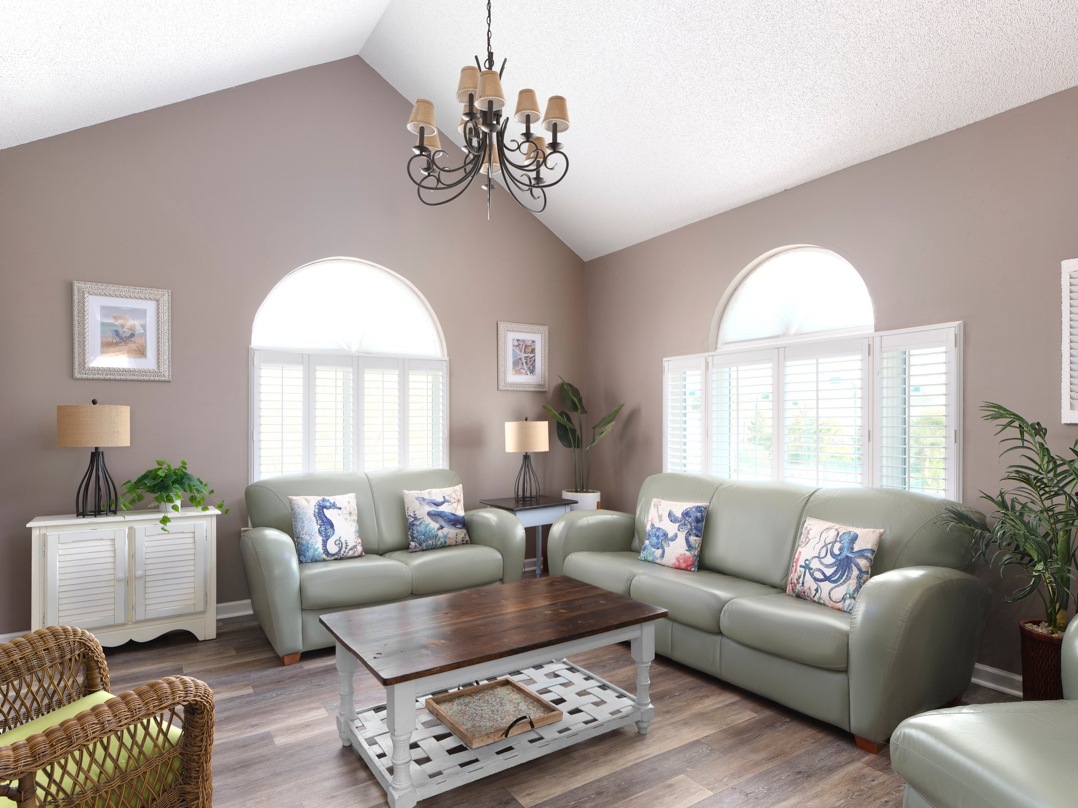 Canterbury Court living room