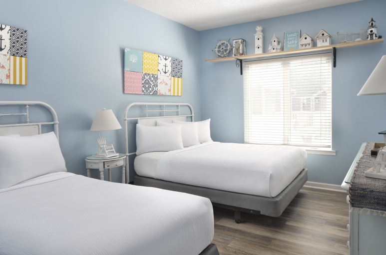 Canterbury Court double bed bedroom