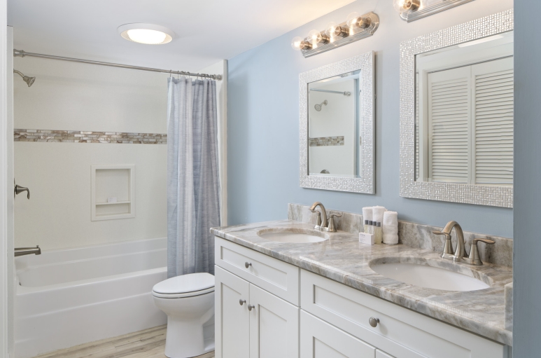 Windermere by the Sea double sink bathroom