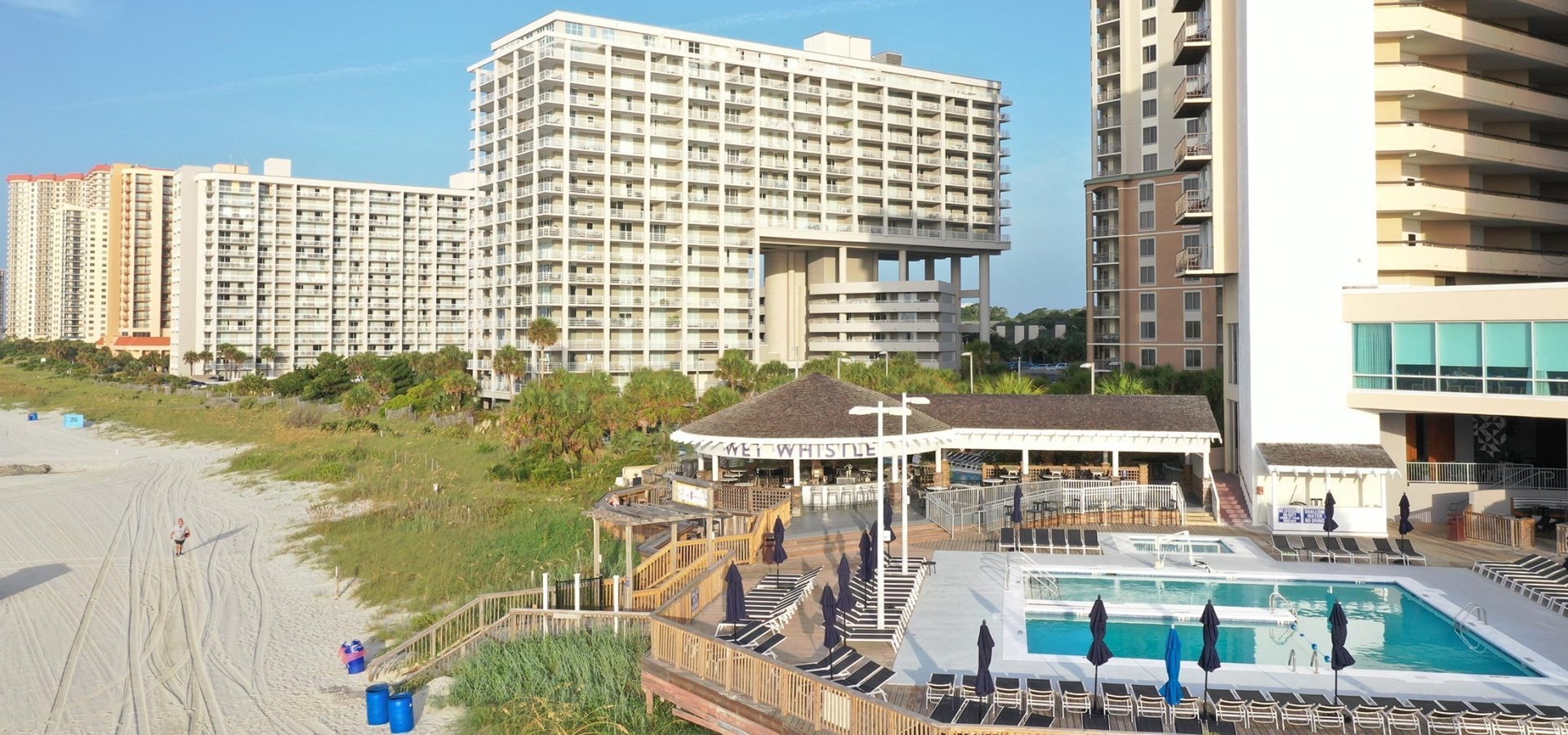 Pool and beach bar