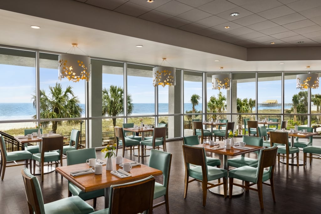 Coastal Grill restaurant overlooking the ocean