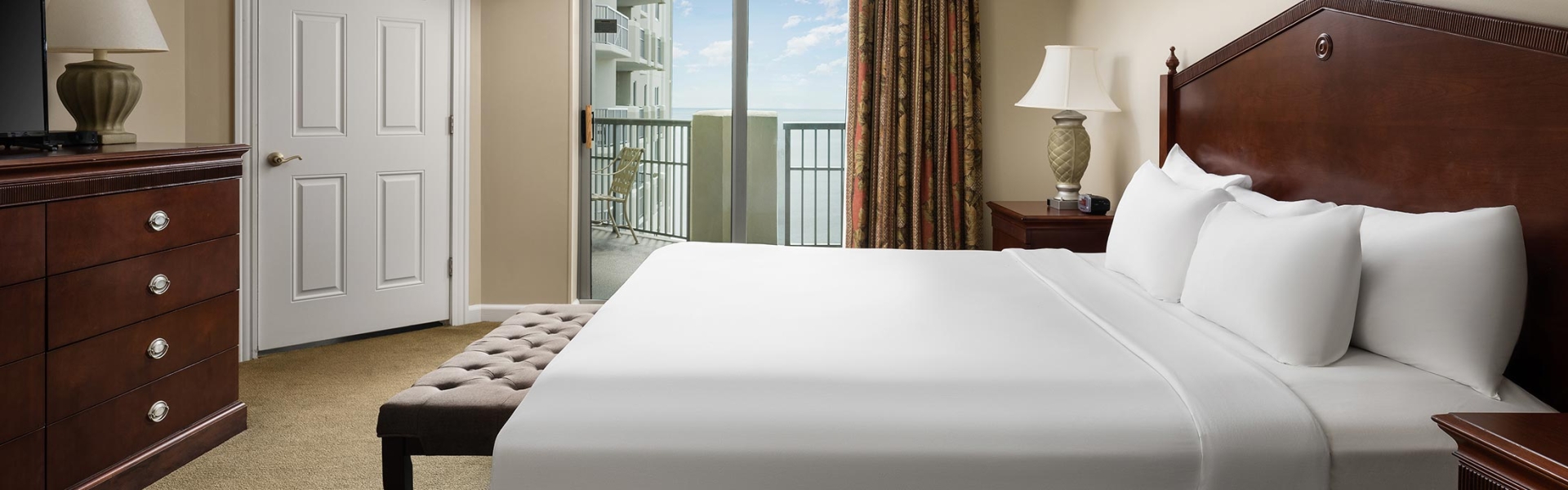 Royale Palms Condominiums Kingston Resorts