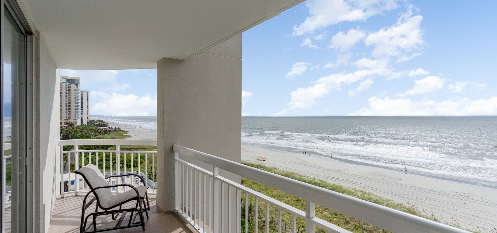 Ocean front tower 2 Bedroom Condo