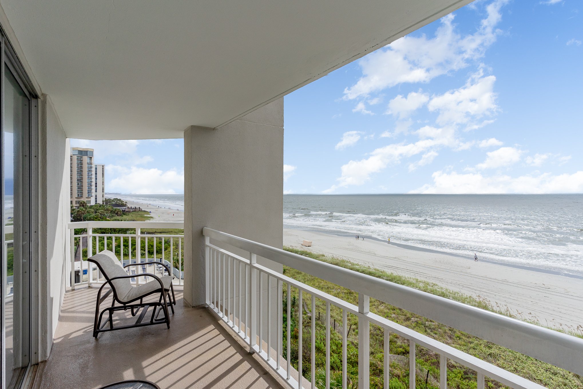 Ocean front tower 2 Bedroom Condo