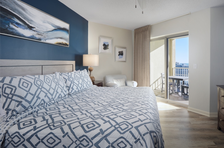 Royale Palm Master bedroom with balcony access