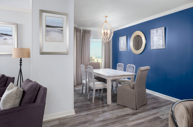 Royale Palms Dining room