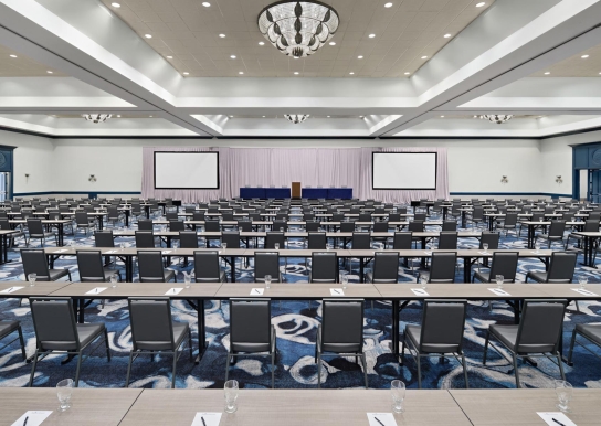 Kensington Ballroom Classroom meeting space setup