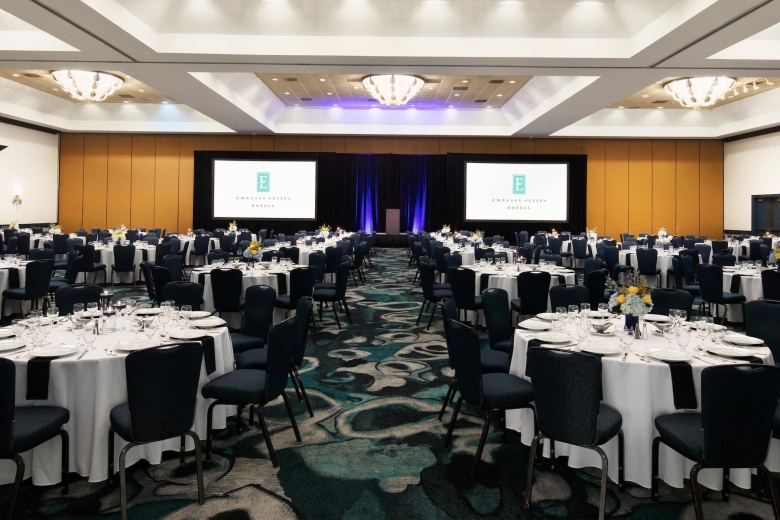 Tables set in event space