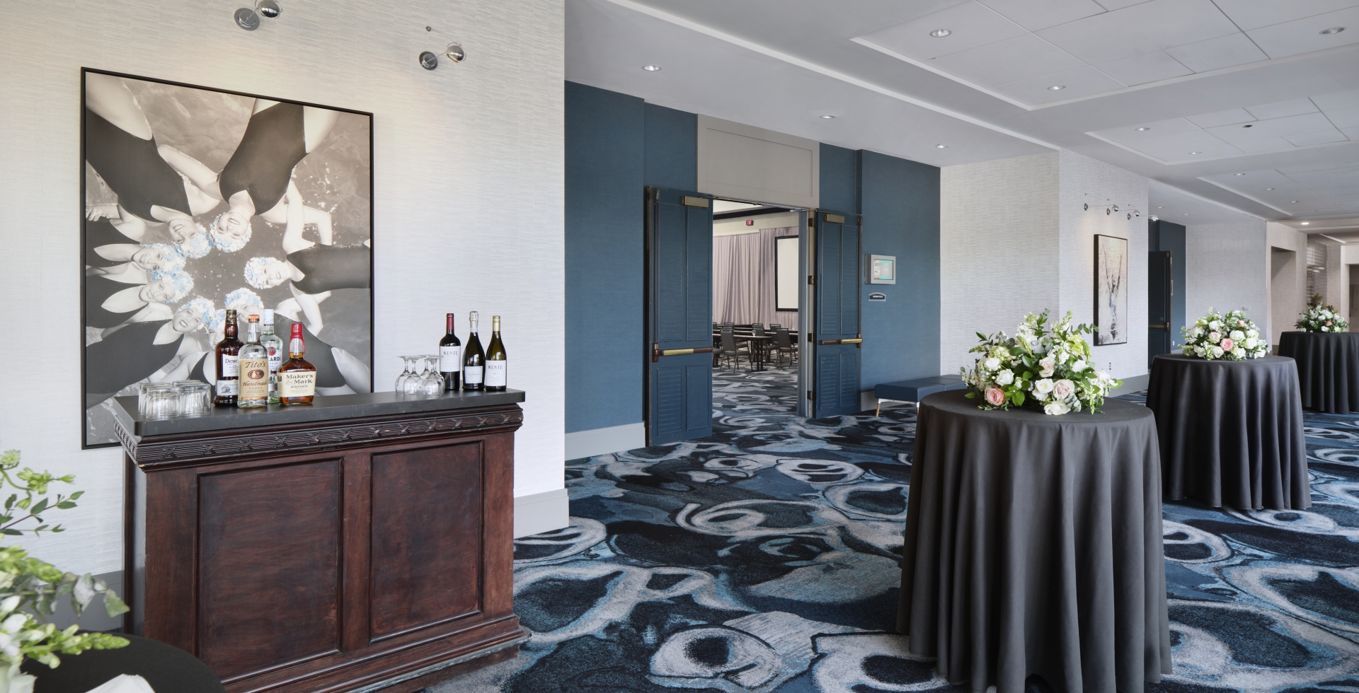 Kensington Foyer Reception