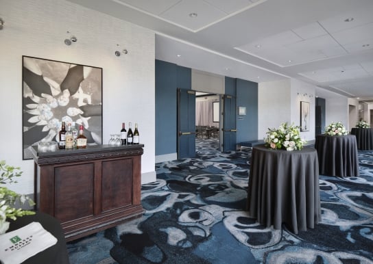 Kensington Foyer Reception