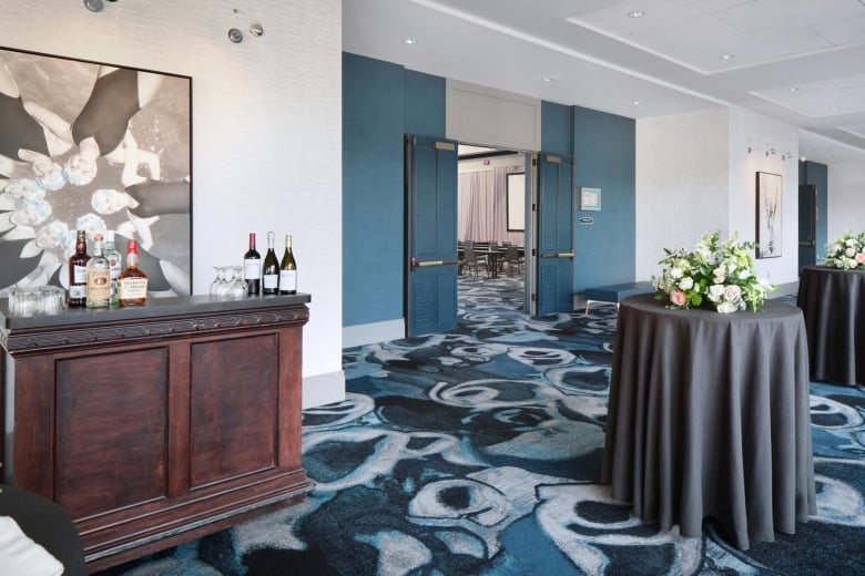 Kensington Foyer Reception with bar Myrtle Beach