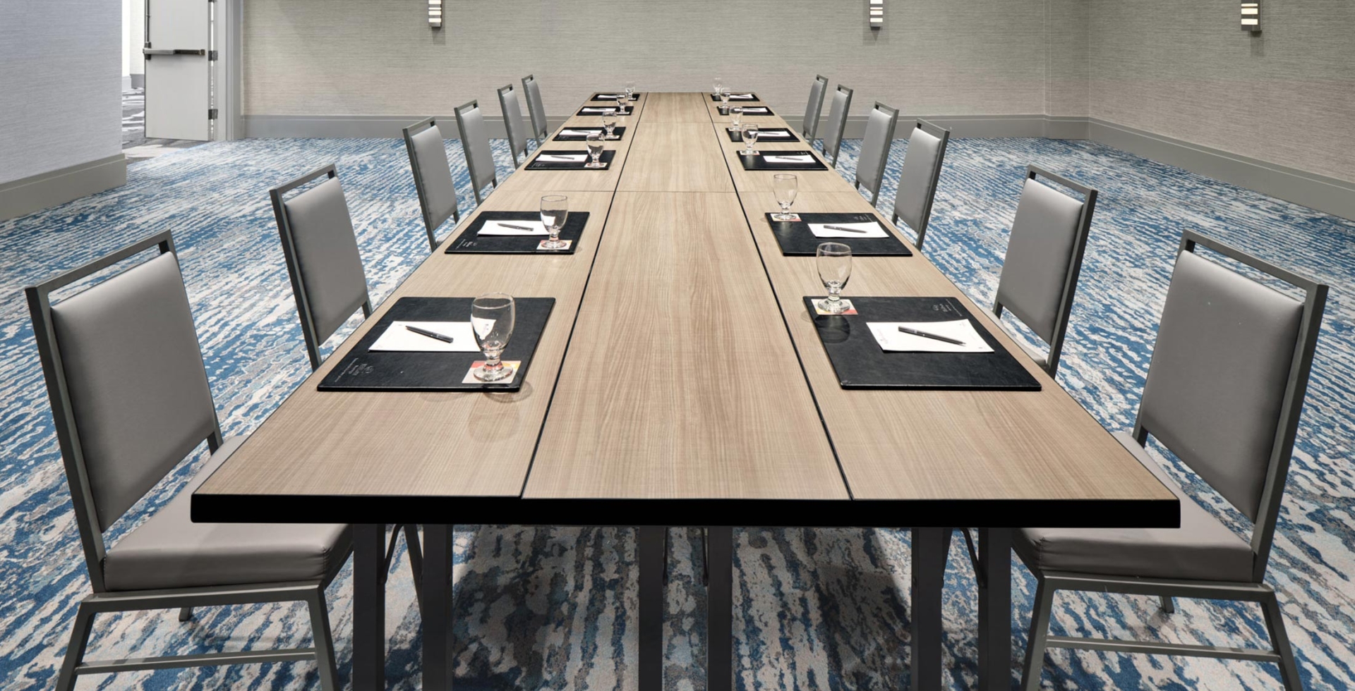 The Oxford Boardroom meeting setup