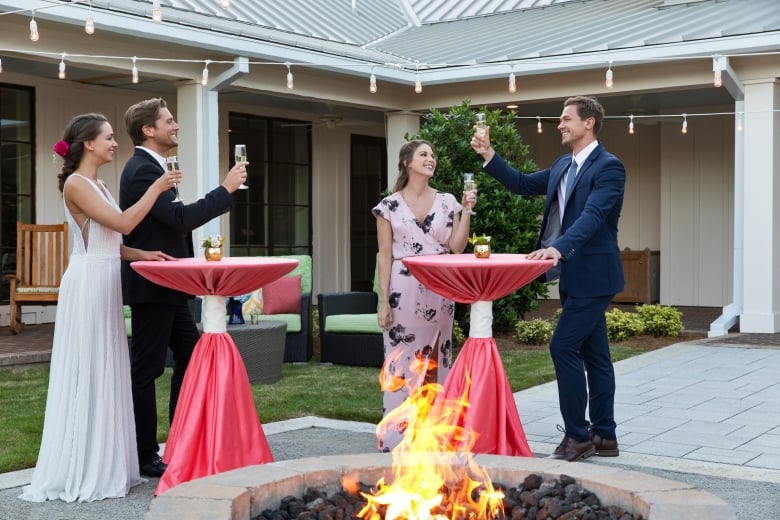 Horizon Lawn wedding reception and cocktail hour setup