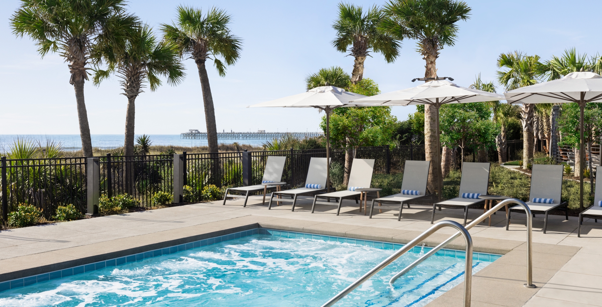 Currents Seaside Entertainment hot tub