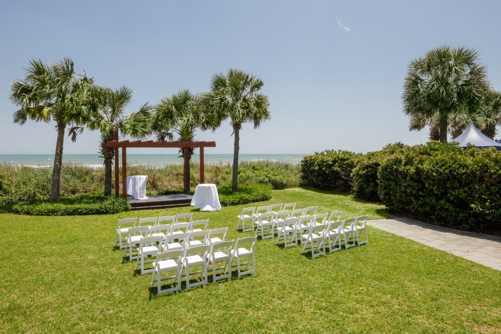 Oceanfront wedding ceremony on the North Lawn at Kingston Resorts